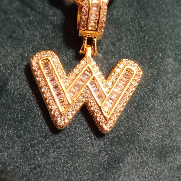Beautiful Gold Tone Initial Necklace "W" With Rhinestones. - Picture 4 of 6